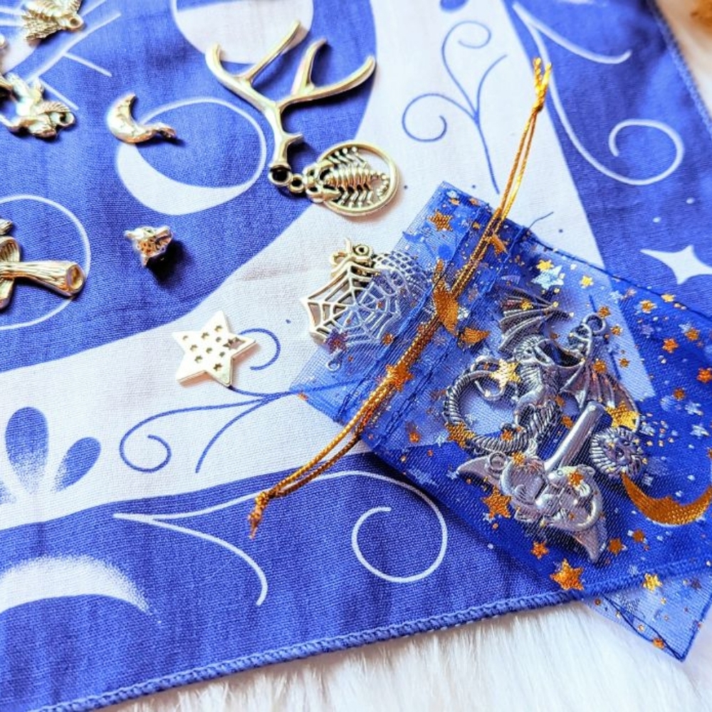 Charm Casting Kit | Goddess Provisions - Picture 3 of 7